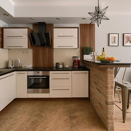 Millo Apartament Parking By Impero 포즈난 외부 사진