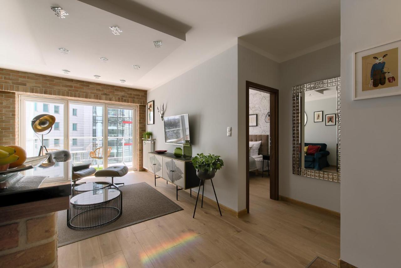 Millo Apartament Parking By Impero 포즈난 외부 사진